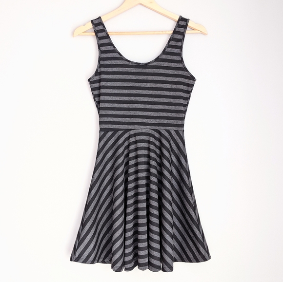 🇨🇦 Enough About Me Skater Dress Made In Canada - Picture 3 of 7